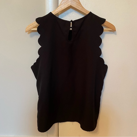 Black Sleeveless Top Size Large - Picture 2 of 5